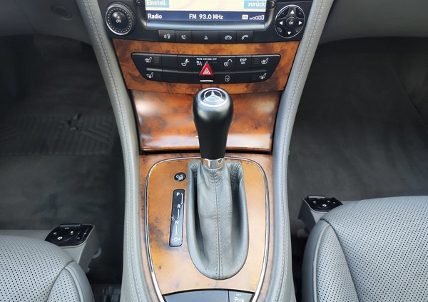 Mercedes-Benz CLS cena 29900 przebieg: 239632, rok produkcji 2005 z Swarzędz małe 466